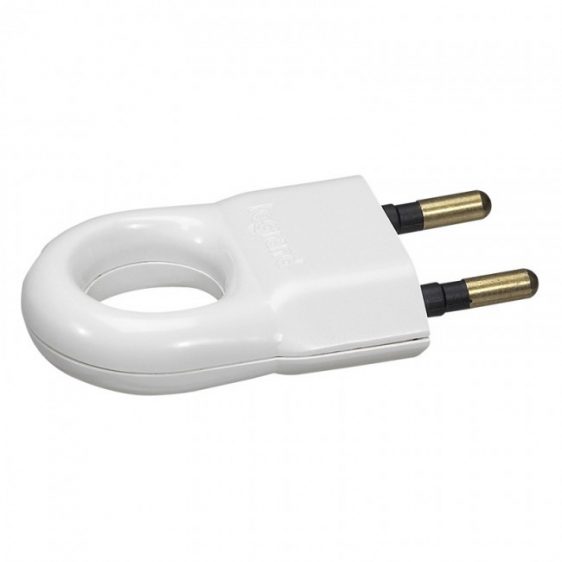 050162 kištukas 2P 6A baltas Legrand