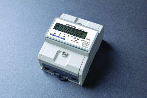 lektros skaitiklis modulinis 3f DIN03165A 5(65)A LCD 400V 4mod.